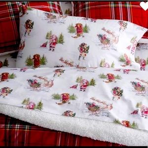 Pottery Barn Nostalgic Santa Organic Cotton KING size sheet set